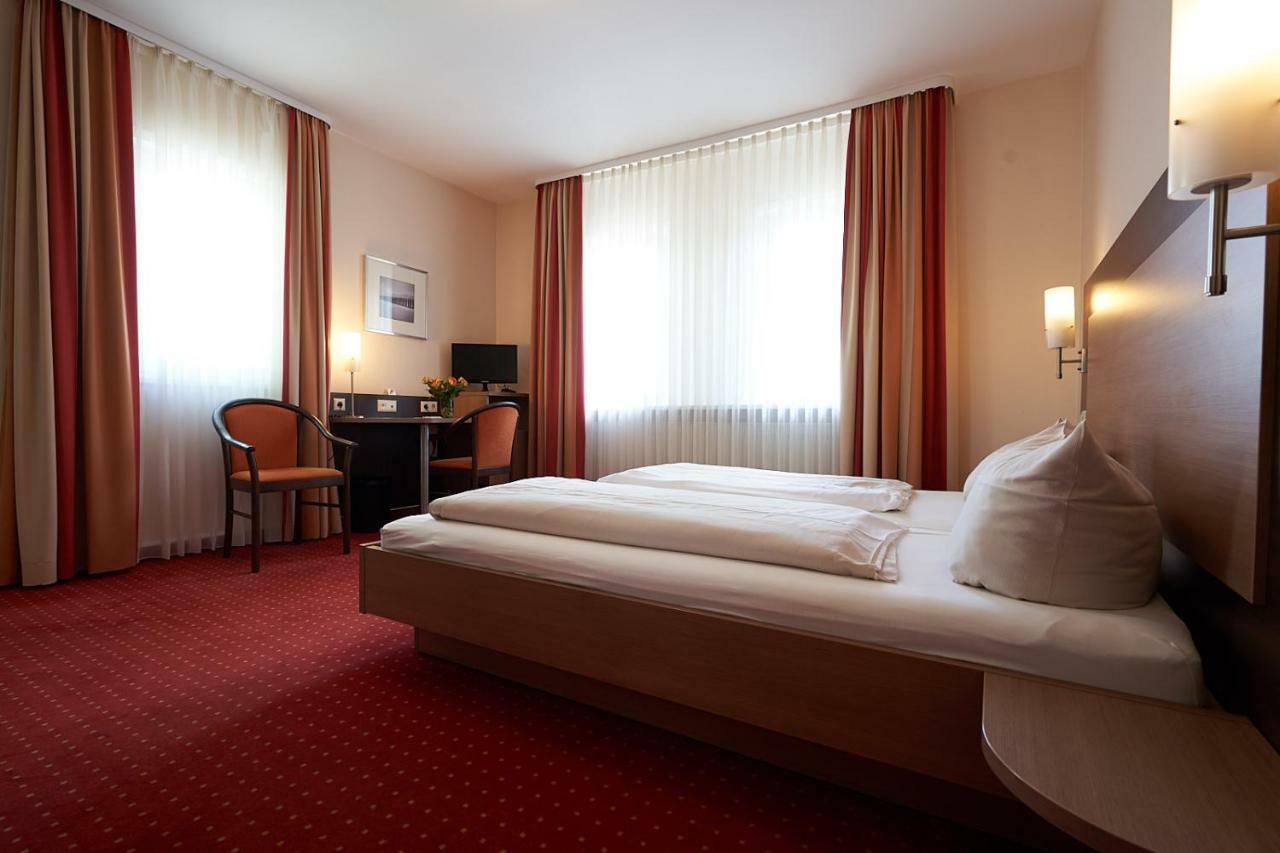 Hotel Gasthof Koenig Karl Freudenstadt Exteriör bild